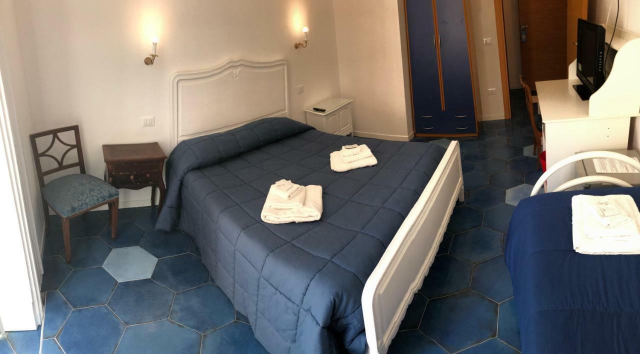 Il Sole Di Montesanto Bed & Breakfast Naples Luaran gambar